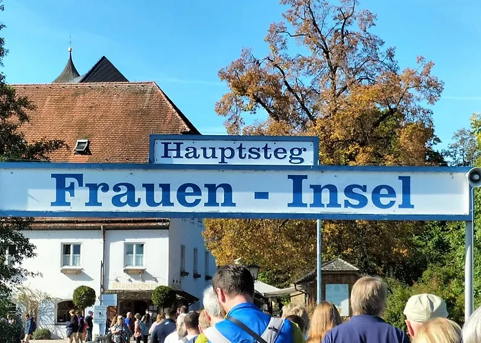 Feriennest Chiemseeglueck Appartement Übersee
