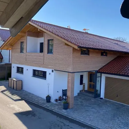 Feriennest Chiemseeglueck Apartmán Übersee